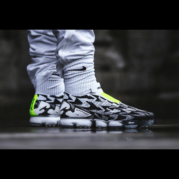 Nike Shoes - Nikelab x Acronym Air VaporMax Flyknit Moc 2
